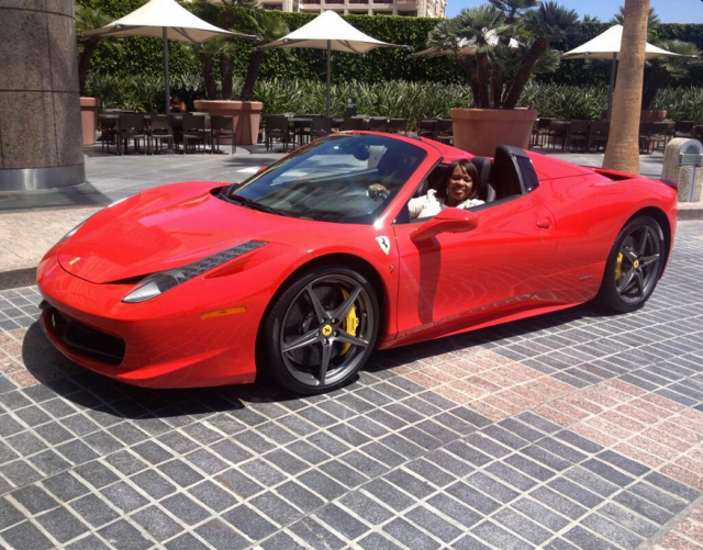 Shonda in her 2014 Ferrari Italia rental